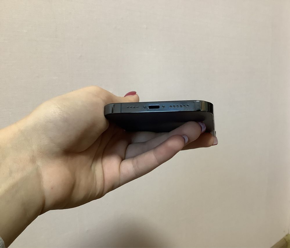 Iphone 12 pro max r-sim