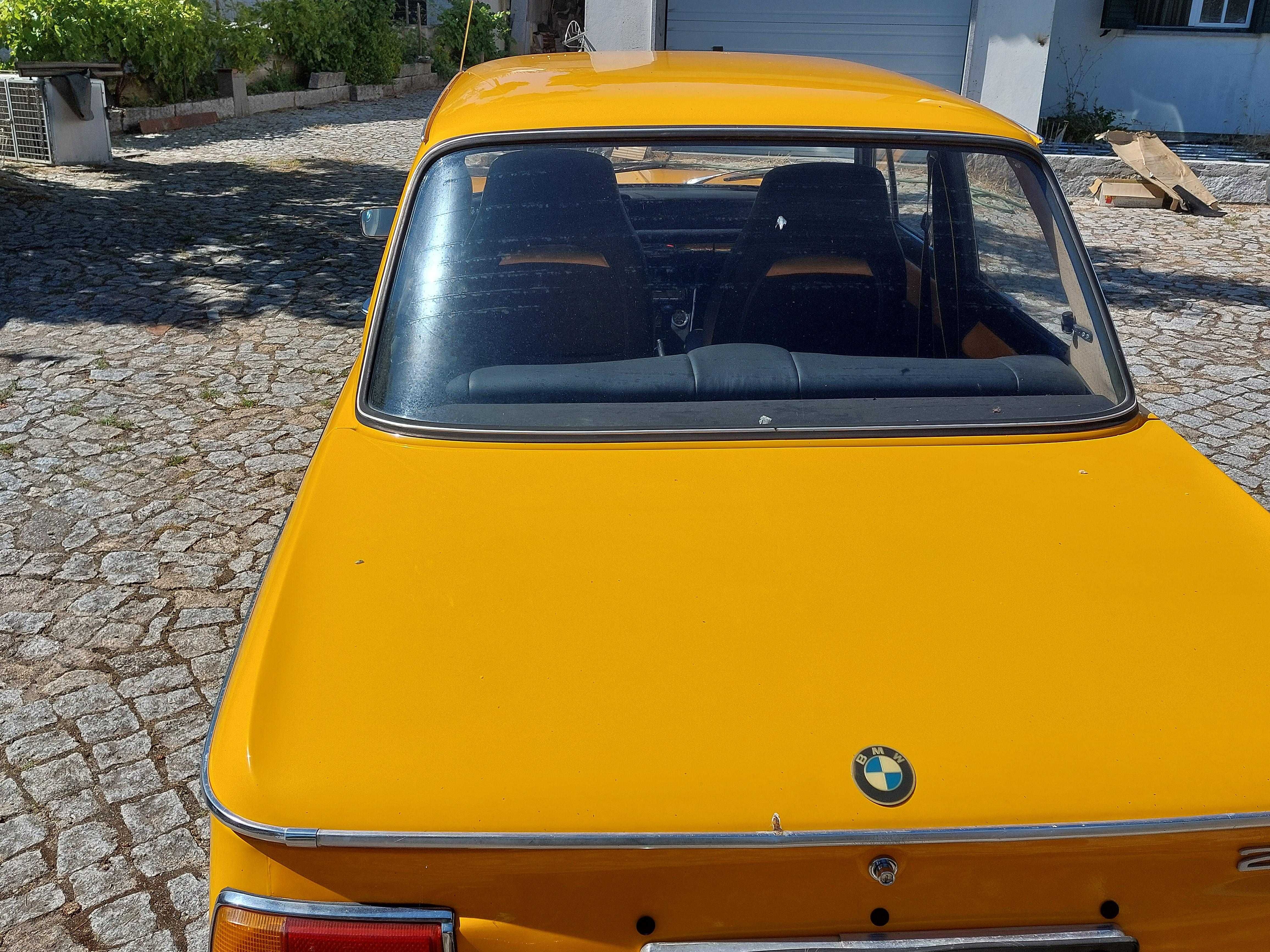 classico automovel BMW 02