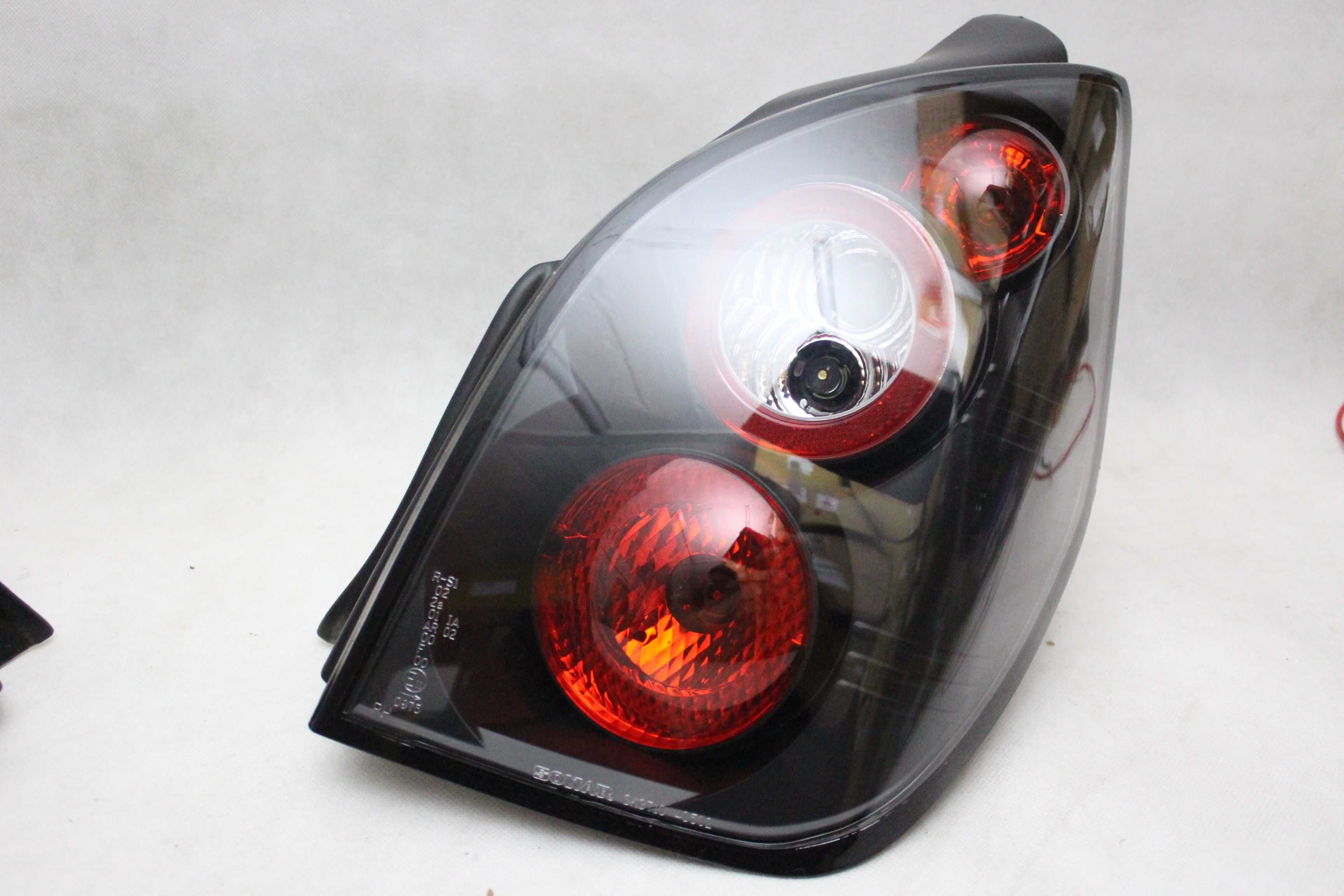 Lampy światła tył tylne Ciotroen C2 03-09 TUNING BLACK TUNING NOWE!