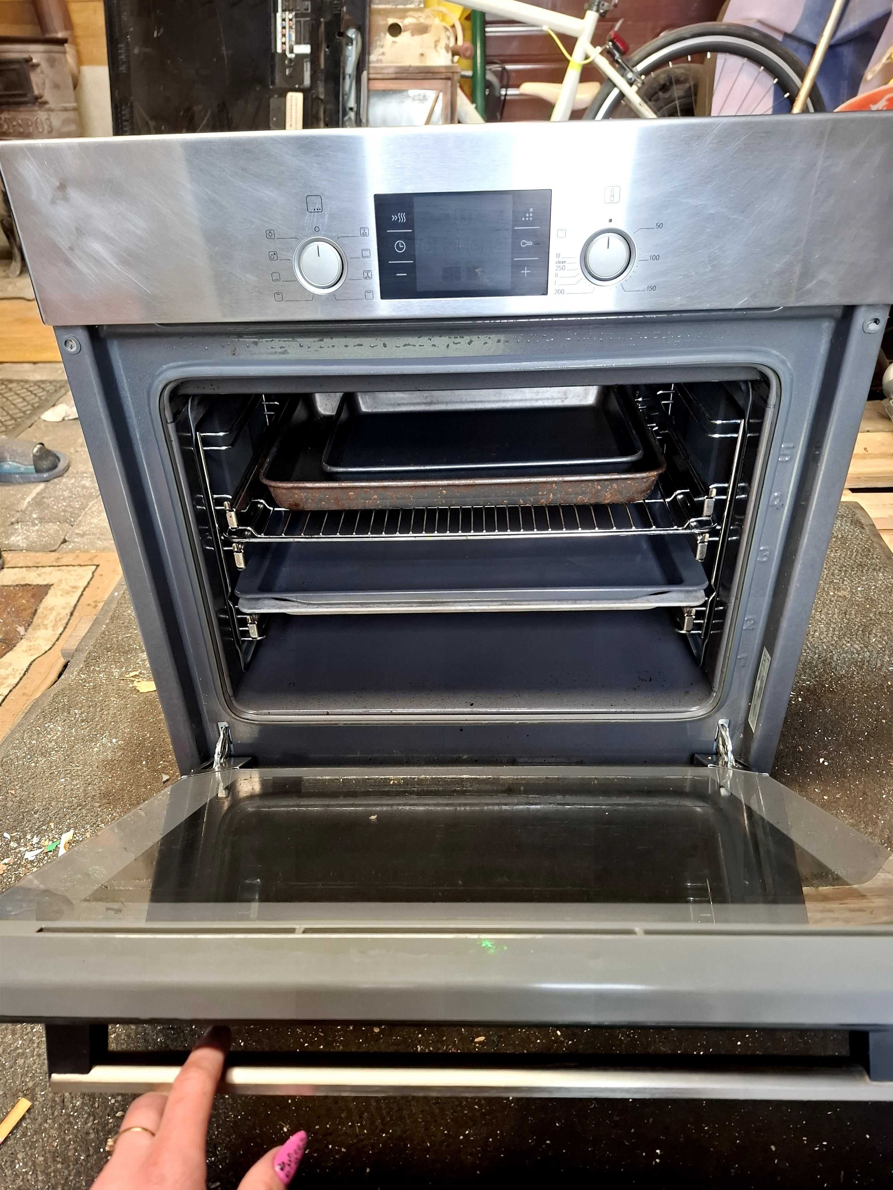 Piekarnik Bosch do zabudowy HBA43T350