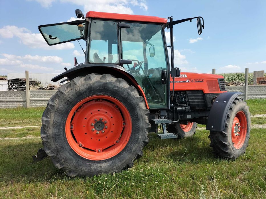 Kubota ME8200 M8200 John Deere Zetor Deutz Case Claas Ursus