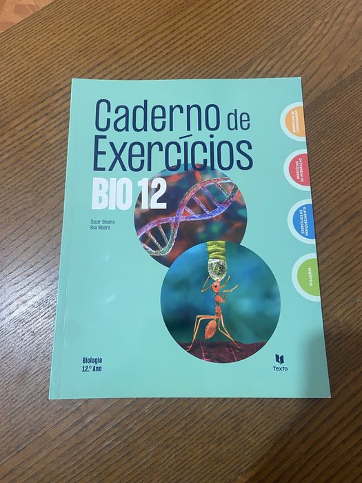 Manuais e caderno de atividades Biologia e Geologia 12 ano