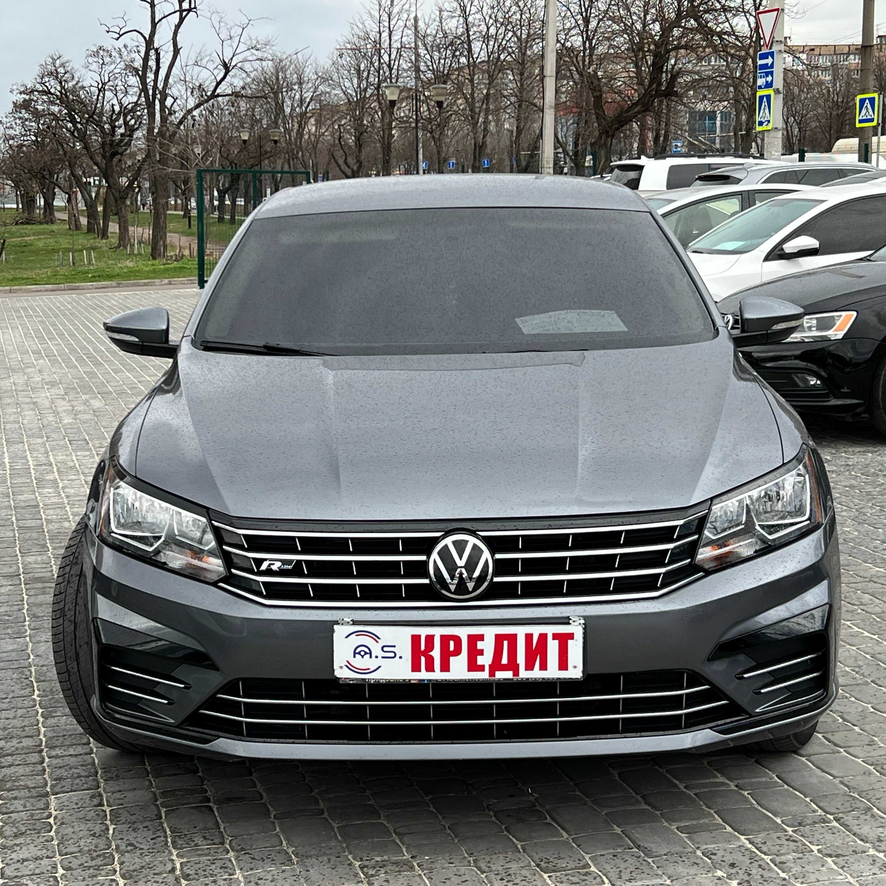 Продам Volkswagen Passat R-Line рік можлива розстрочка,кредит!