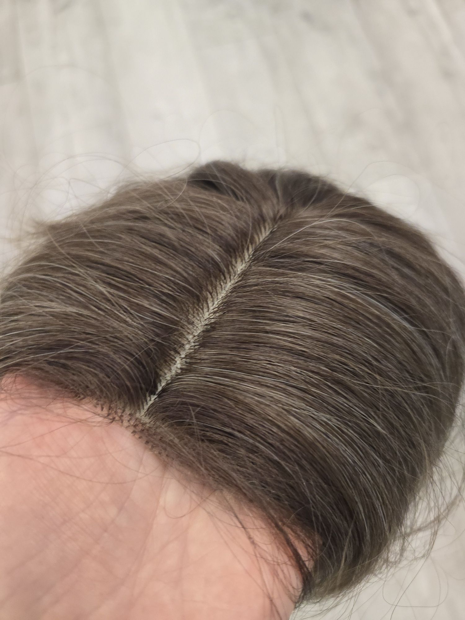 Peruka ombre blond beż pofalowana kręcone włosy