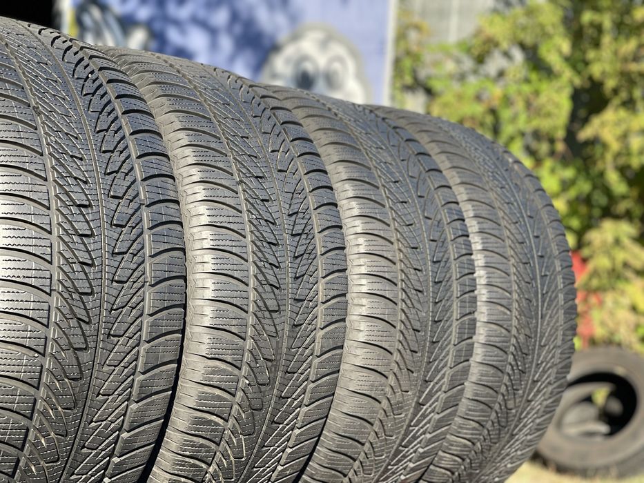 Шини Зимові 4шт 285/45 R20 Goodyear Ultra grip 8