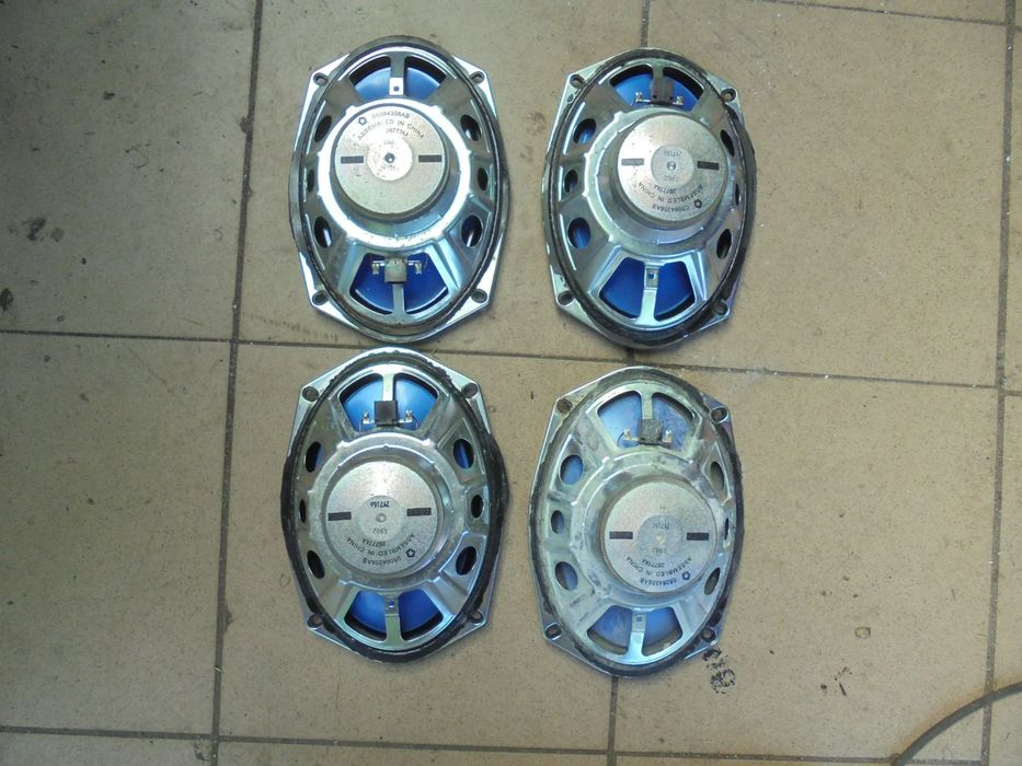 freemont głosniki  drzwi