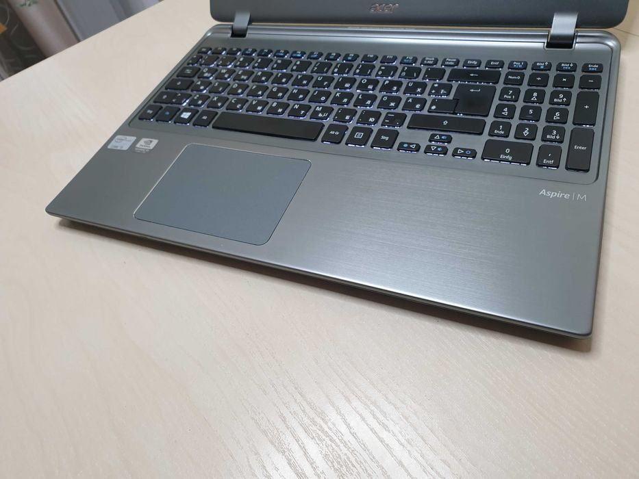 Ноутбук Acer в хорошому стані /Intel Core i5/nVidia GT 640/SSD+HDD