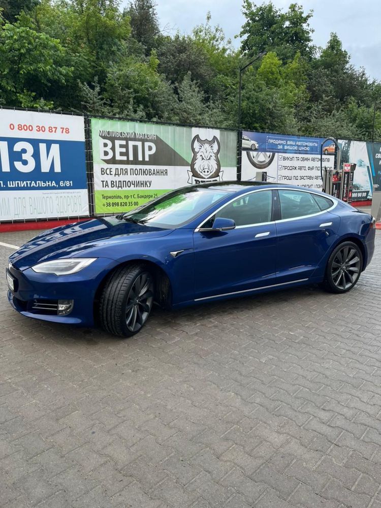 Tesla Model S 75D