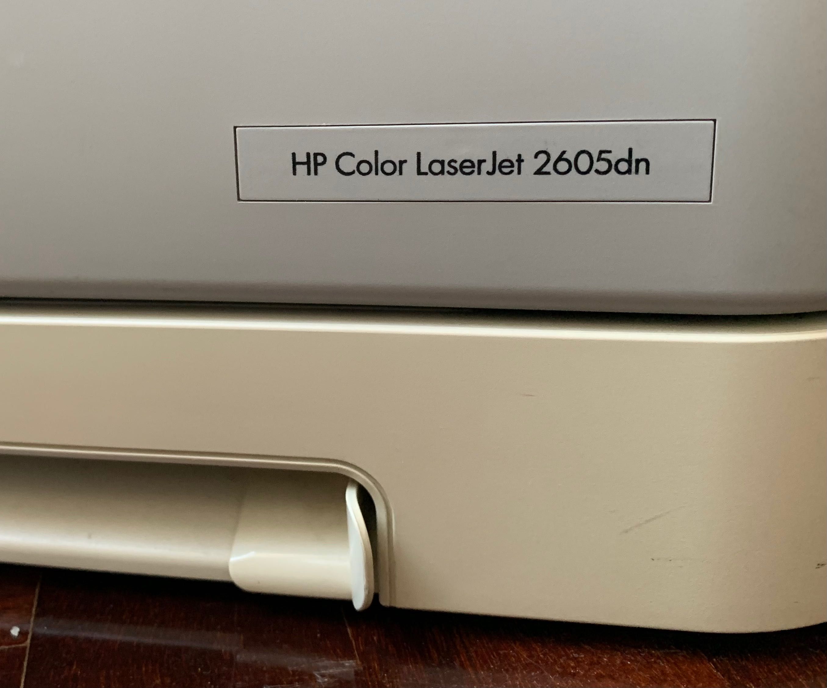 4 toners a 99% + Impressora HP color laserjet 2605dn