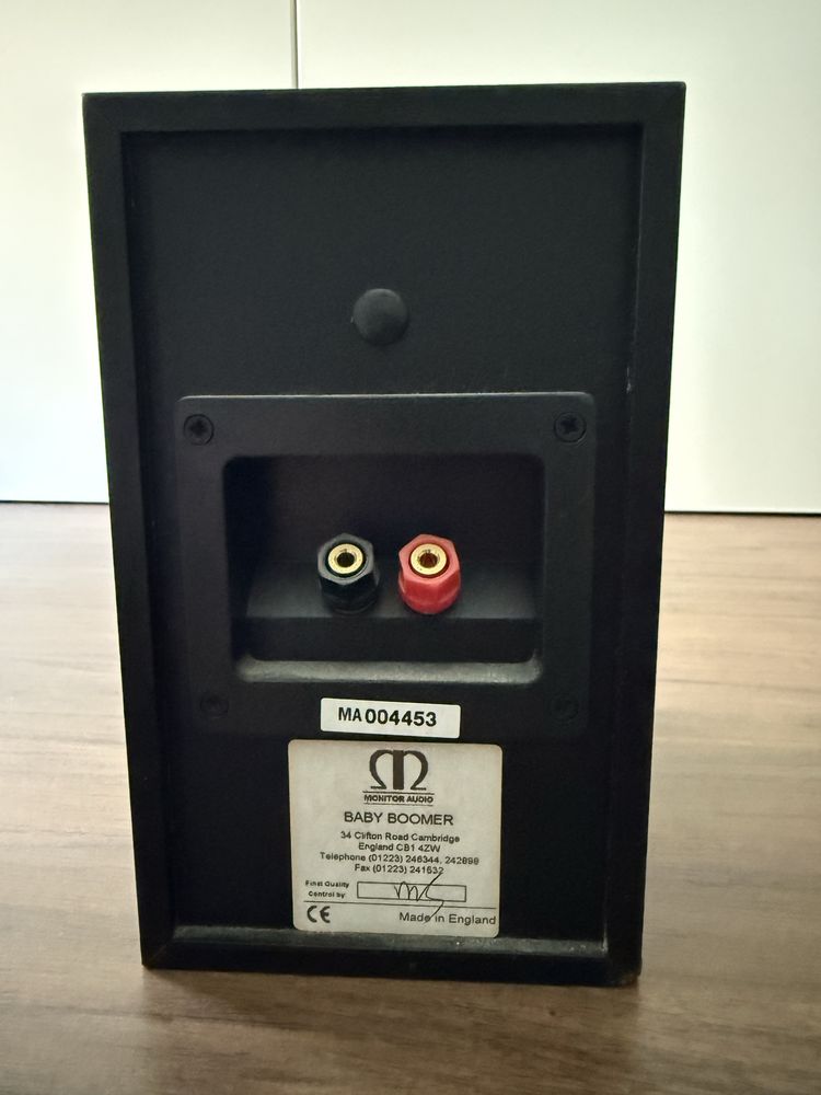 Colunas Monitor Audio