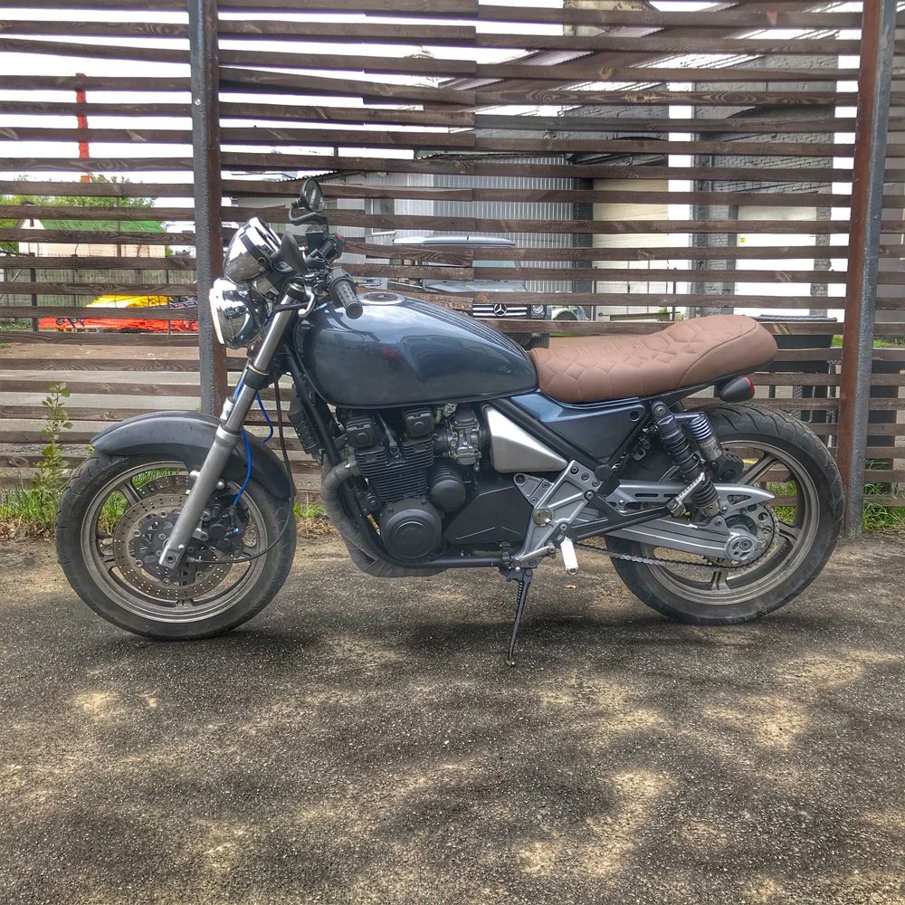 Kawasaki zephyr 550