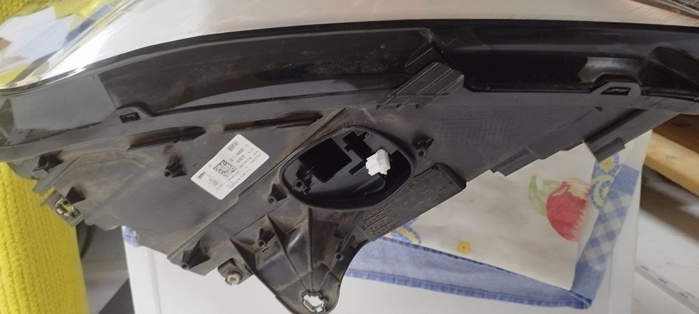 Farol BMW serie 1 f40