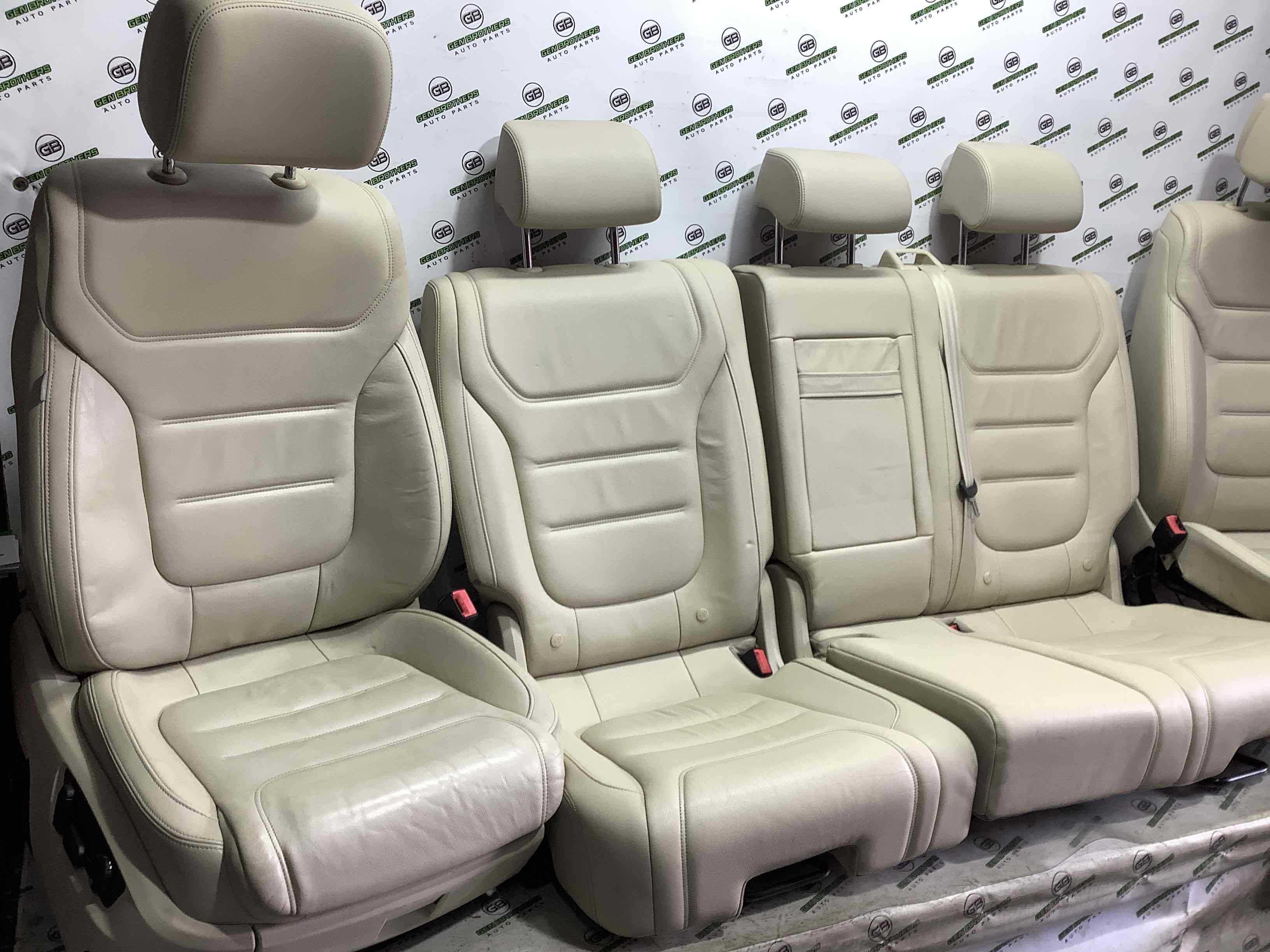 Салон (комплект сидений)  Volkswagen Touareg NF 2011-2018