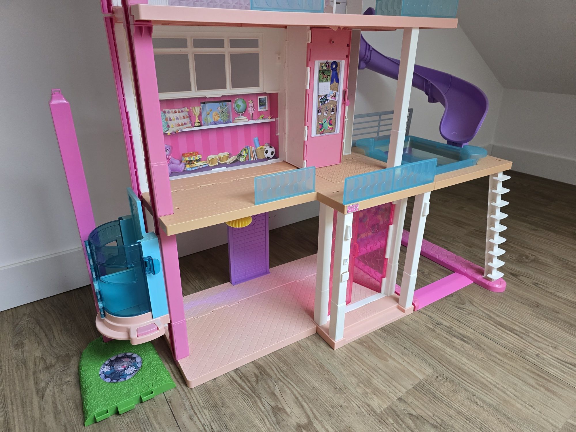 Casa da Barbie completa