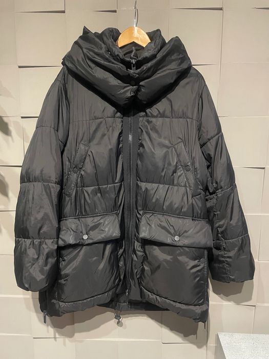 Куртка обʼємна р. М-l Zara