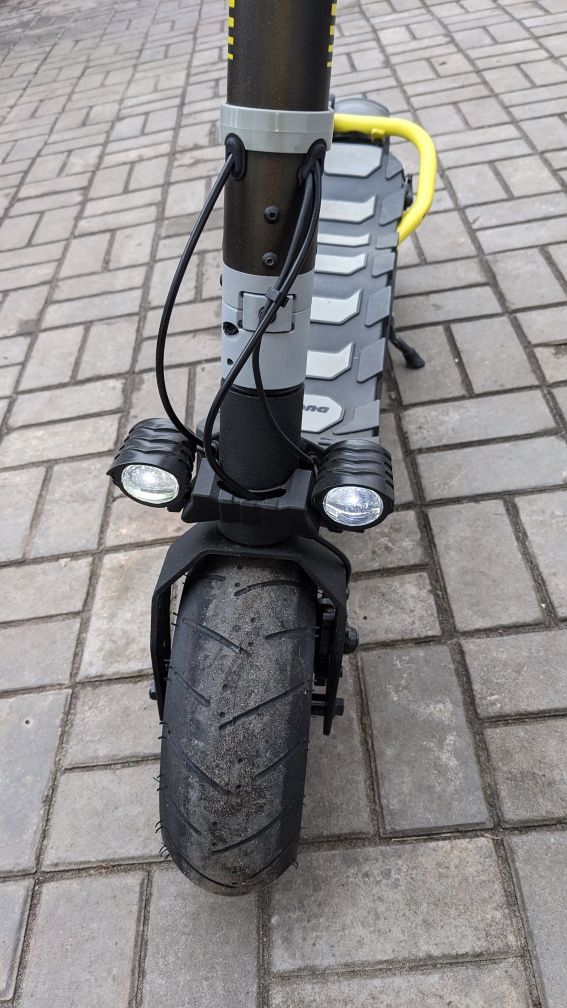 Электро самокат Ducati Scrambler