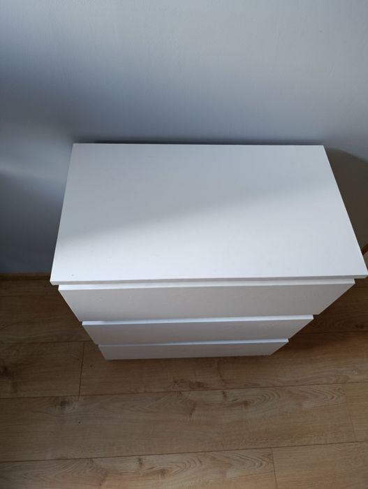 Szafka z szufladami komoda