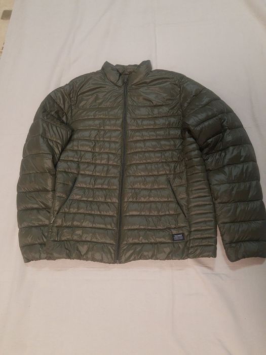 Чоловіча куртка фірми Pull&bear