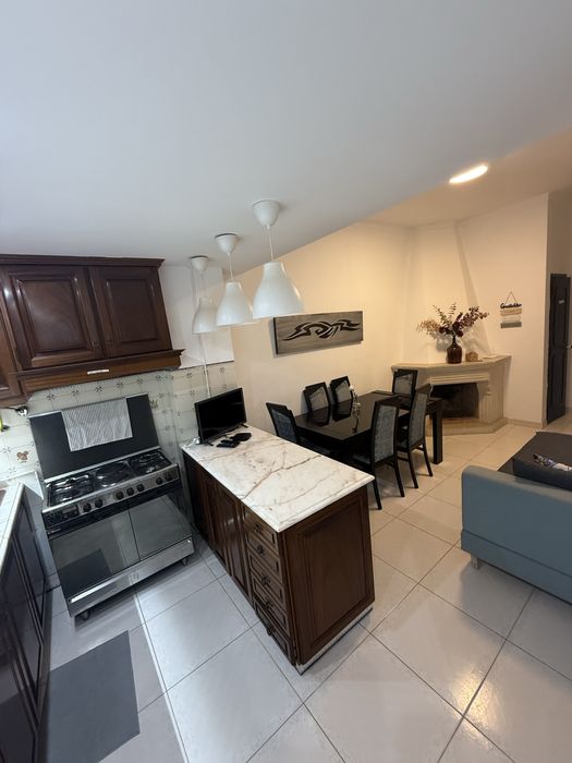 Quarto casal c/s filho mobililiado 5 min estação de  Entroncamento