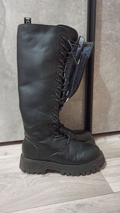 Зимові жіночі чоботи