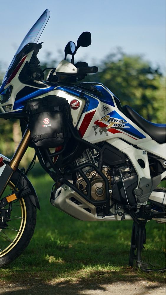 Honda Africa Twin Adventure Sports 1100- Full Extras