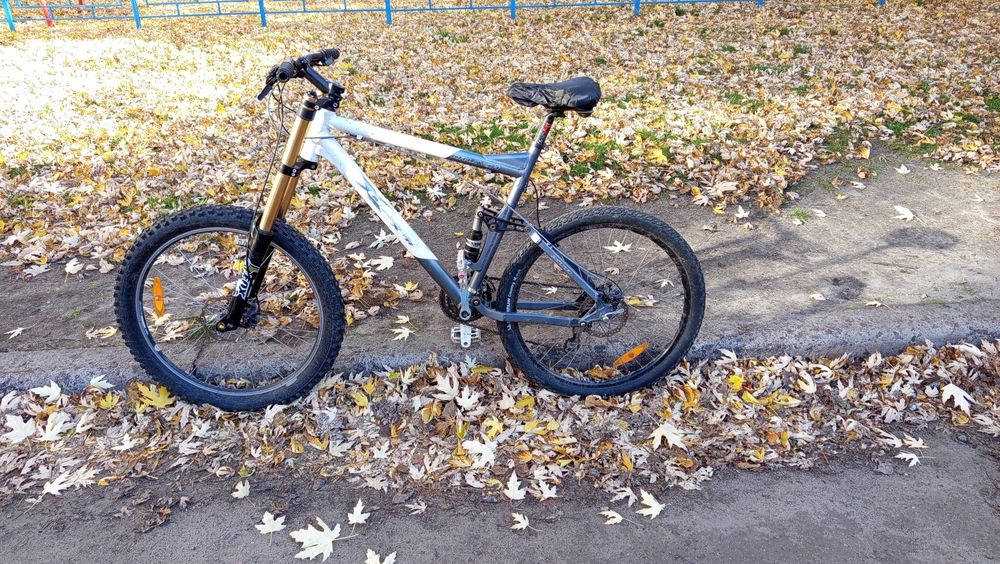 Продам велосипед двопідвіс. Алюміній, 26"