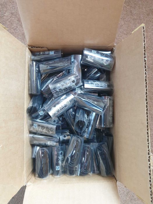 Auscultadores da Samsung com cabo (com Mic) 2 metros de comprimento