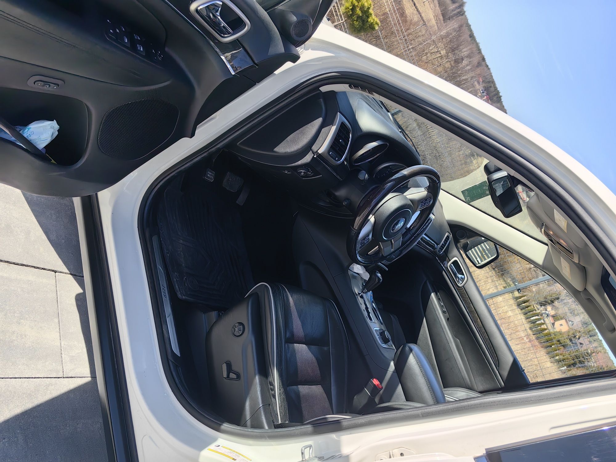 Jeep grand cherokee 3.0 OVERLAND  240koni 2011r