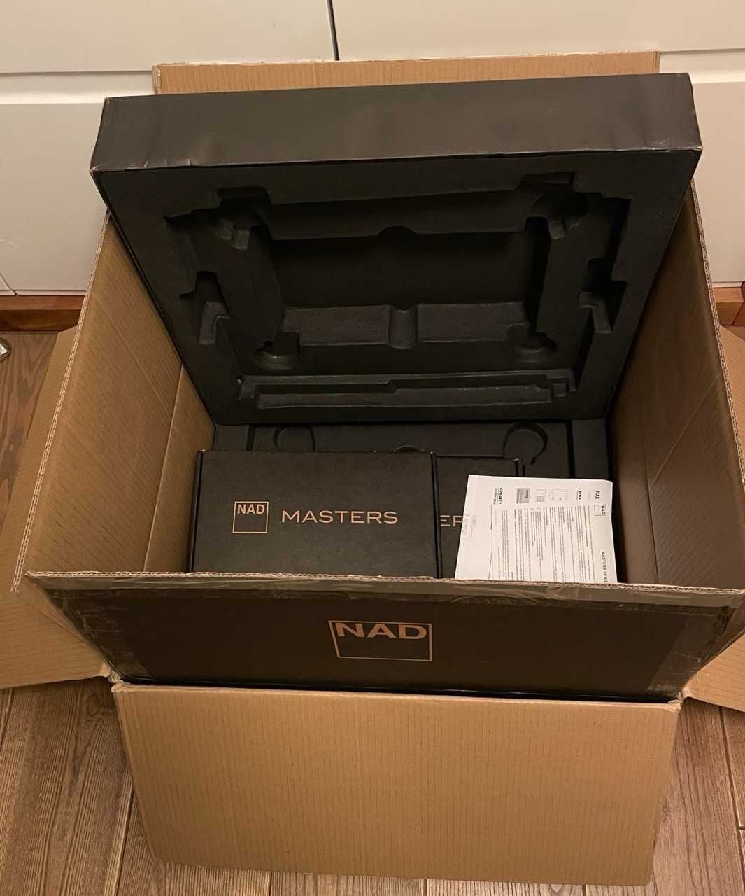 NAD M32 - All in One streamer + wzmacniacz