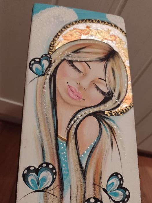 Aniołek na drewnie na różne okazje