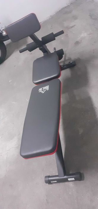 Máquina exercicios musculação