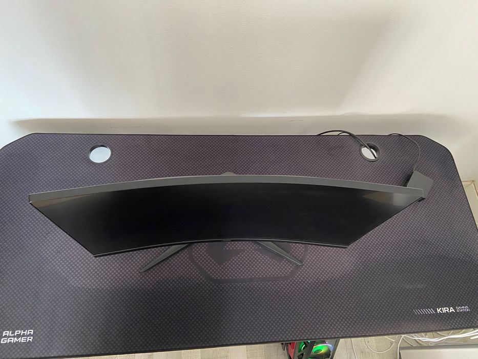 Vendo 2 monitores muito bons