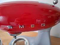 Robot planetarny SMEG SMF02RDEU Czerwony