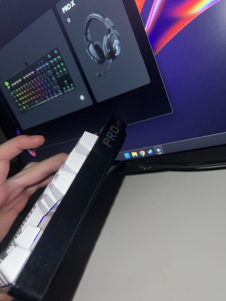Клавіатура Logitech G PRO Mechanical Gaming USB