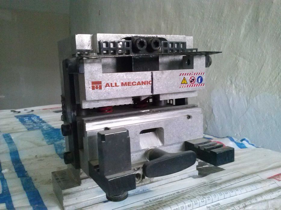 Prasa do wybijania otworów Ponzio, Aluprof, Reynaers, Sapa, WINKHAUS