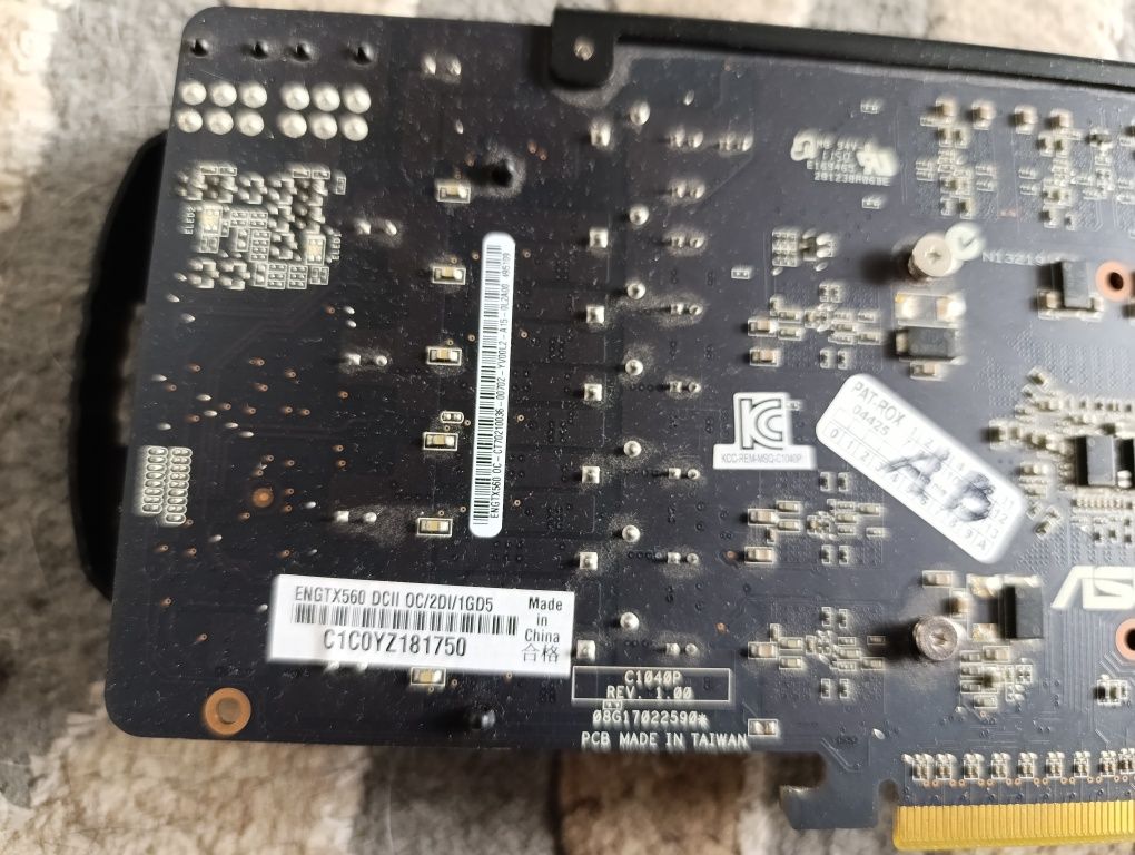 Karta graficzna ASUS GeForce GTX 560 DirectCU II 1GB GDDR5