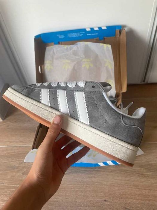 Buty meskie Mokasyny adidas Campus 00s Grey White_R.39