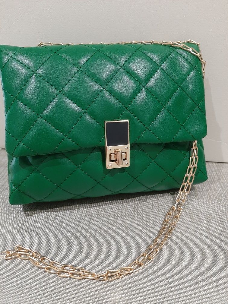 Bolsa / Carteira / Mala tiracolo verde