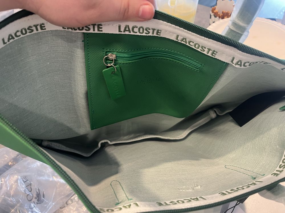 Torebka na ramie Lacoste