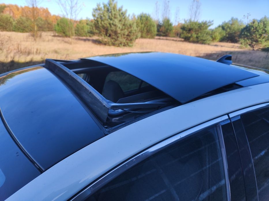 Toyota Corolla e21 Excel Perła - Dach Panoramiczny - Hybryda