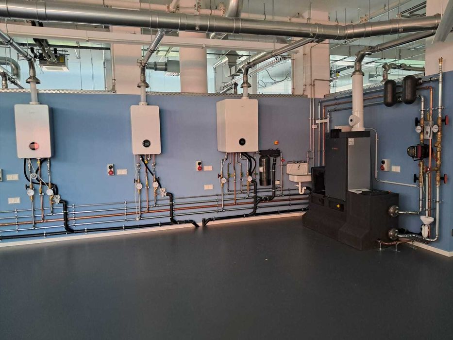 Instalacja hydraulika, wentylacja, wykończenia wnętrz, budowa domu