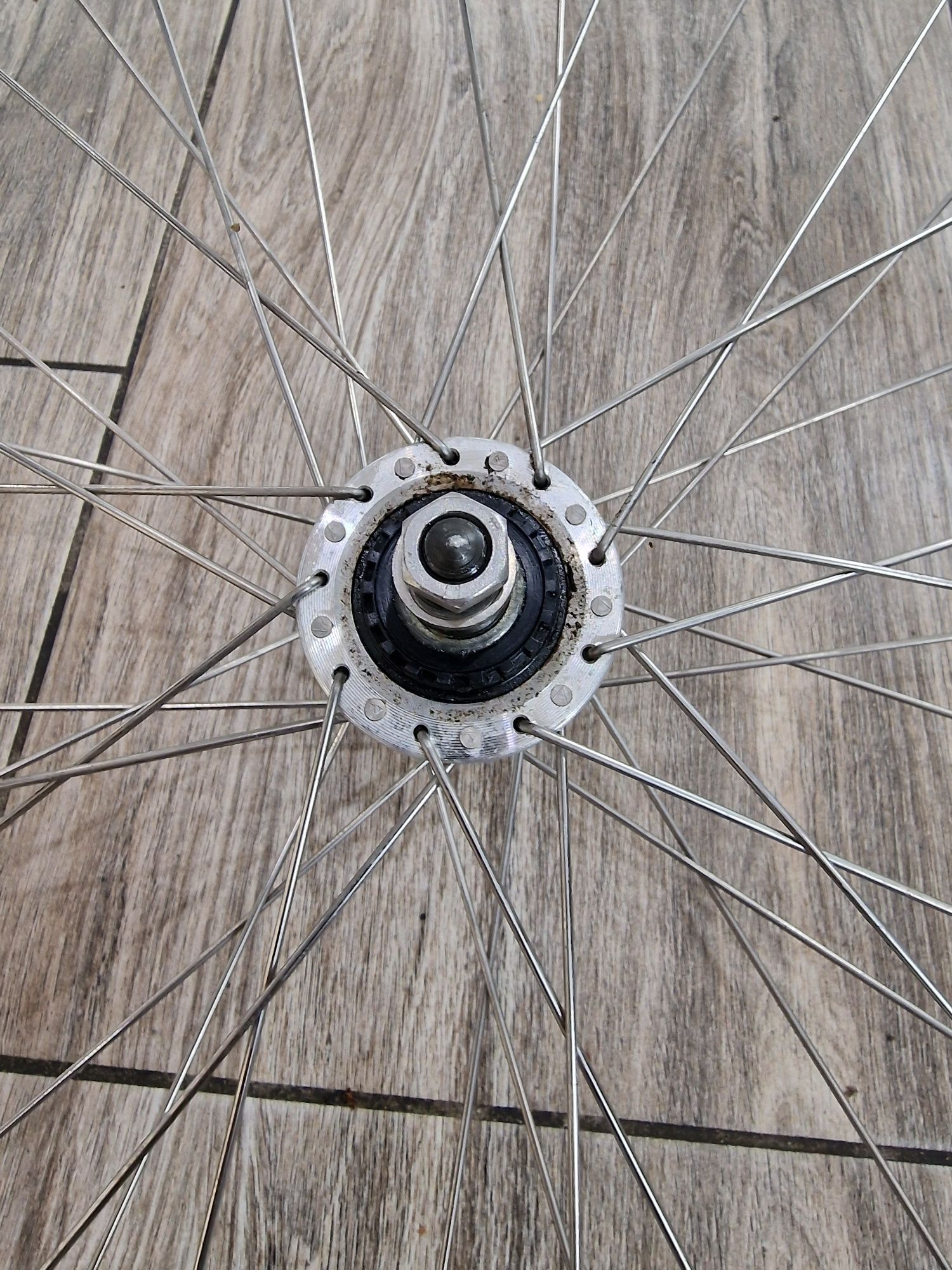 Koło do roweru przednie 28 cali pod hamulec rolkowy