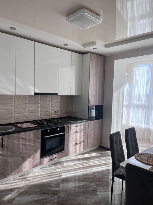 Здається 2 кімнатна квартира, Пасічна. Від власника