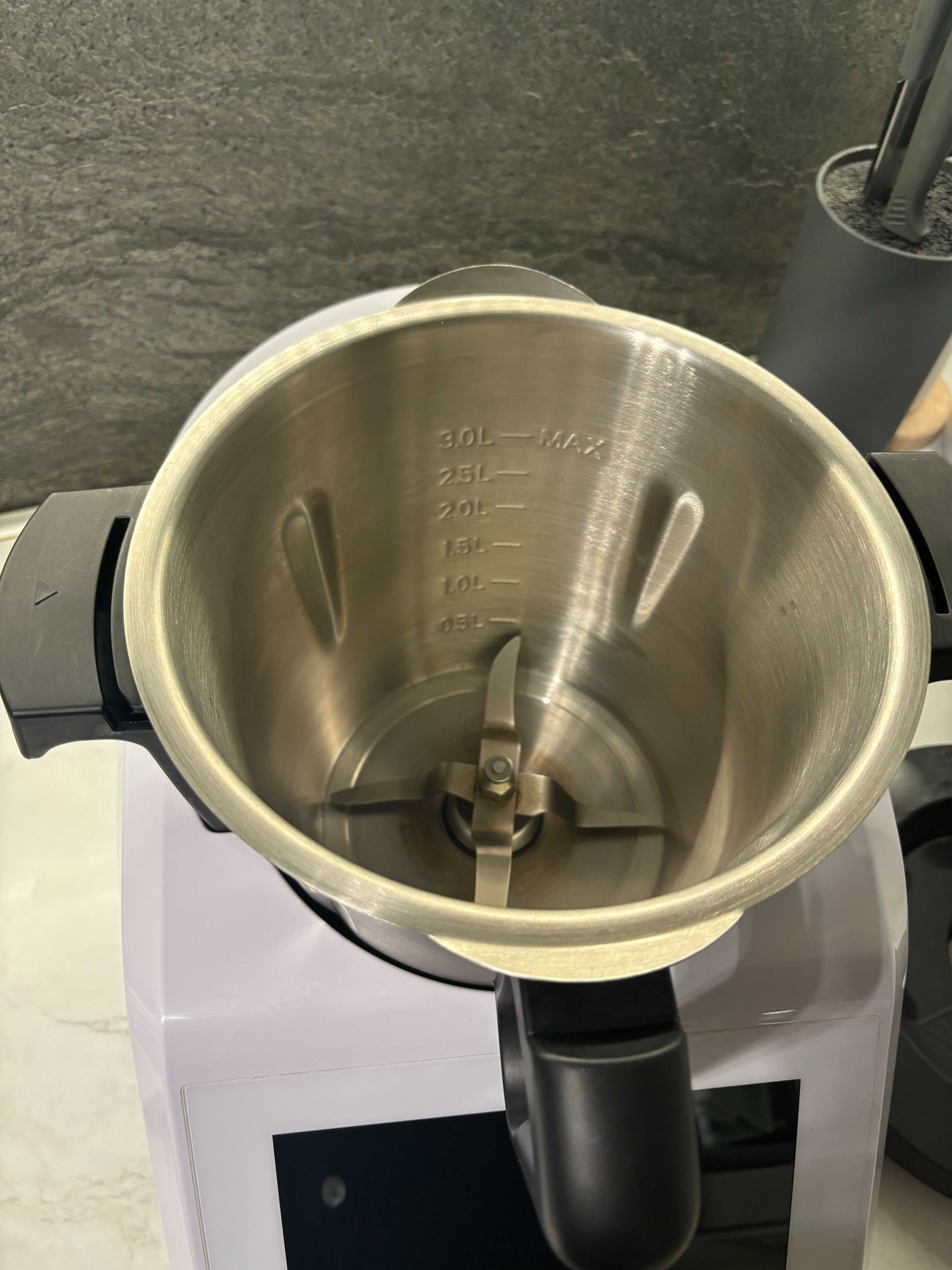 Monsieur Cuisine Smart – robot kuchenny, stan bardzo dobry