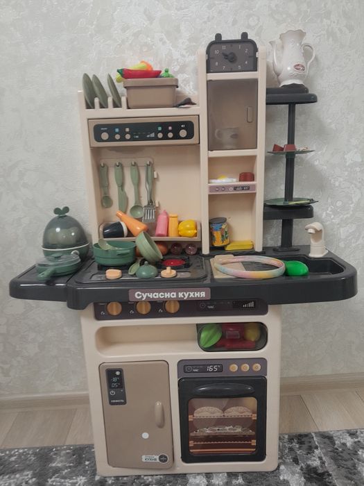 Продам дитячу кухню, в ідеальному стані.
