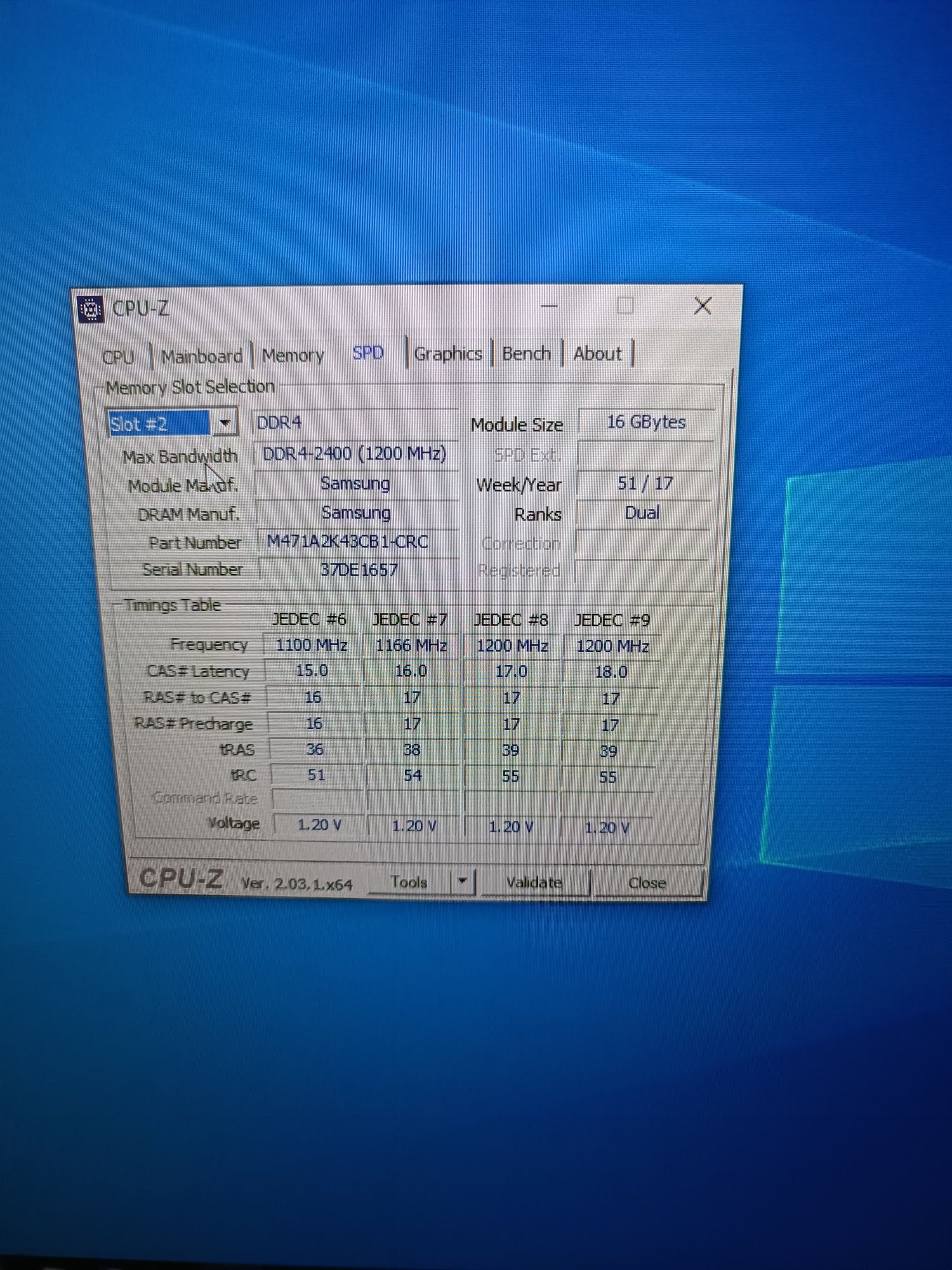 Hp zbook g4 17 cali i7-7820hq 32ram AutoCAD