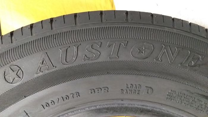 C625 sztuka 215/70R15C 109/107R Austone ASR71 dot4818r.