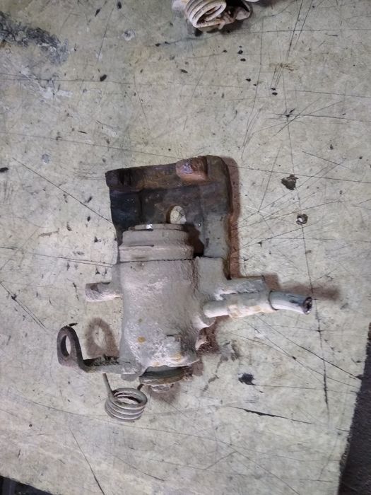 Zacisk hamulcowy tył lewy prawy Sharan Galaxy Alhambra mk1 oryginał