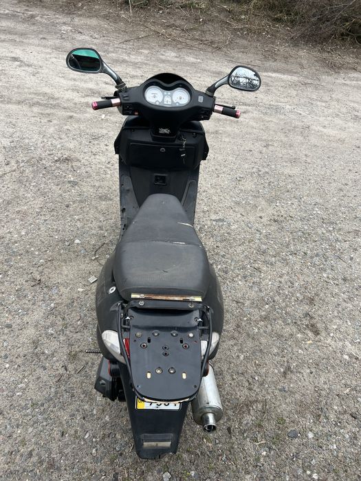 Продам скутер 80кубів