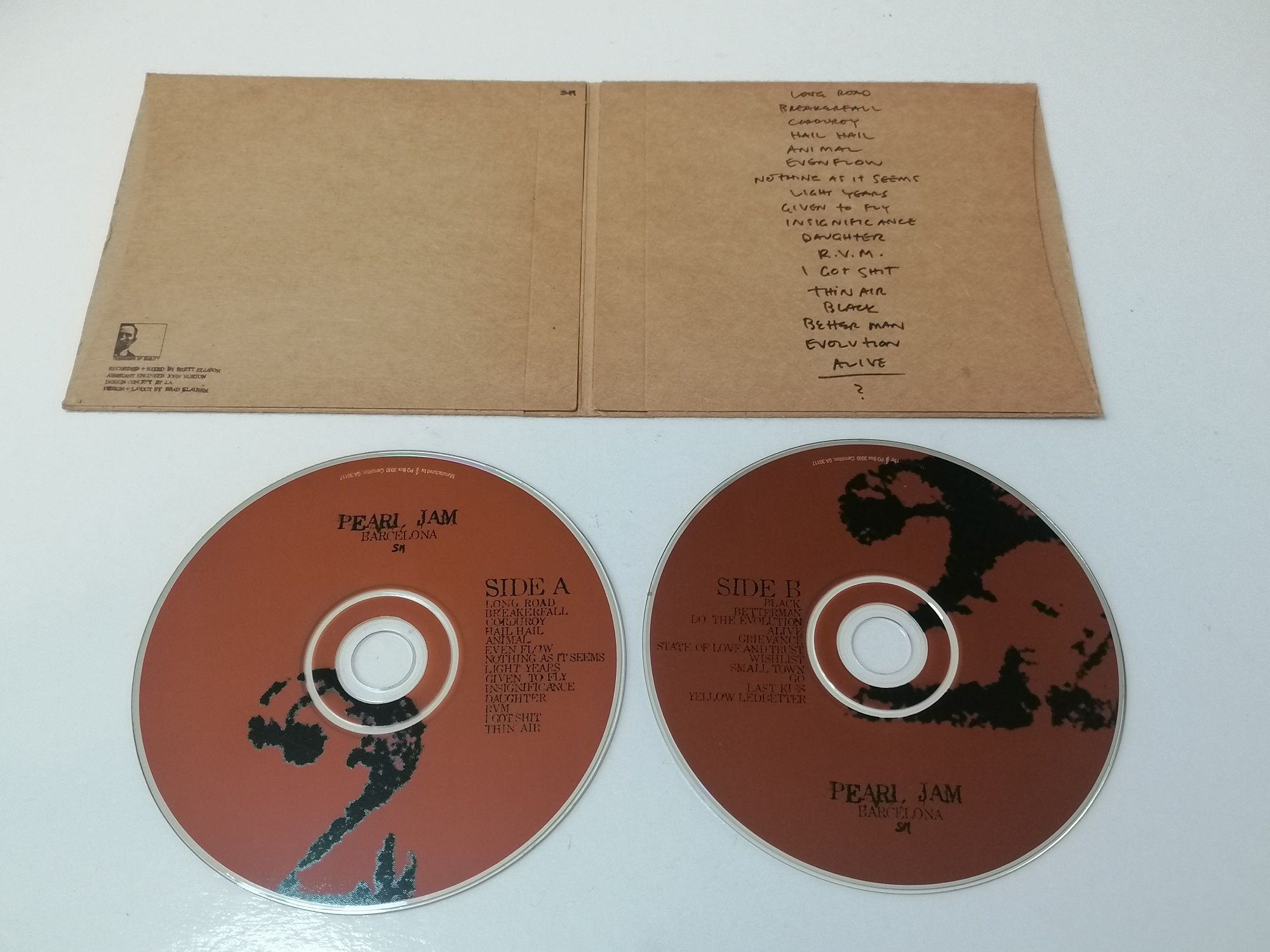 CD duplo Pearl Jam Tour 25. 05. 2000 no Palou Sant Jordi, Barcelona